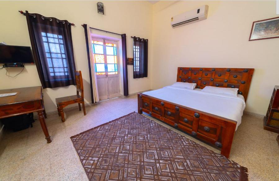 Sisodia Hotel & Resorts Jodhpur  Eksteriør billede