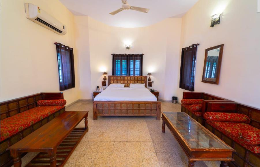 Sisodia Hotel & Resorts Jodhpur  Eksteriør billede